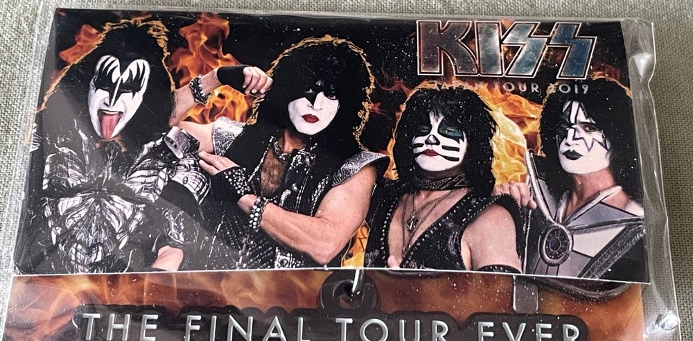 NEW! $0 ship! Kiss JAPAN 2019 tour KEYCHAIN official GENE SIMMONS others listed