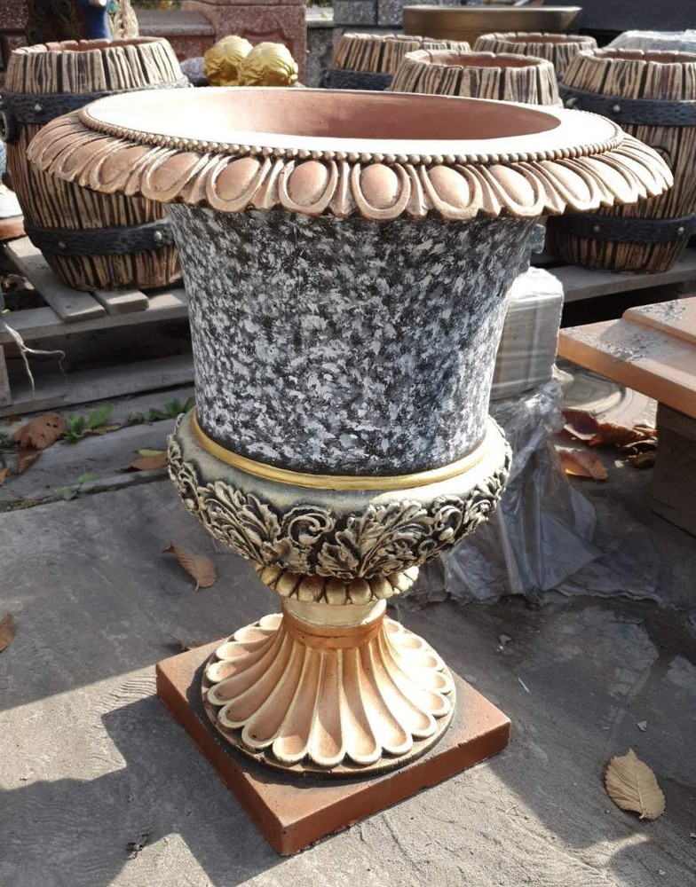 Polyurethane flexible mold with a plastic frame"Lily flower pot"