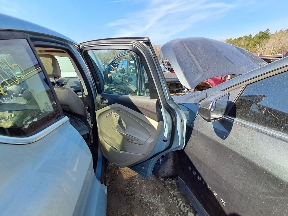 2013 Ford C-MAX Driver Left Front Door Shell Blue Used 120-05633L