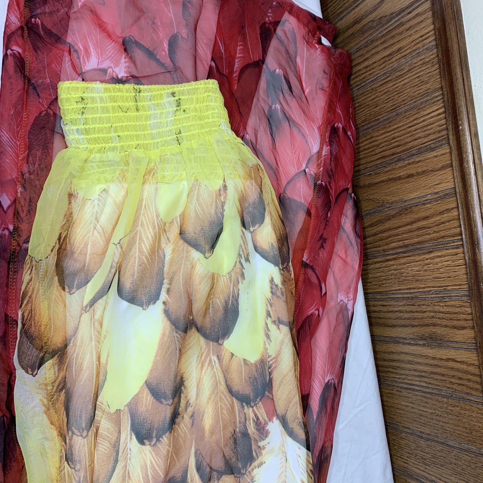 Long Maxi Skirt Size Small Sheer Overlay Lined Multi Color Feather Prints Charm