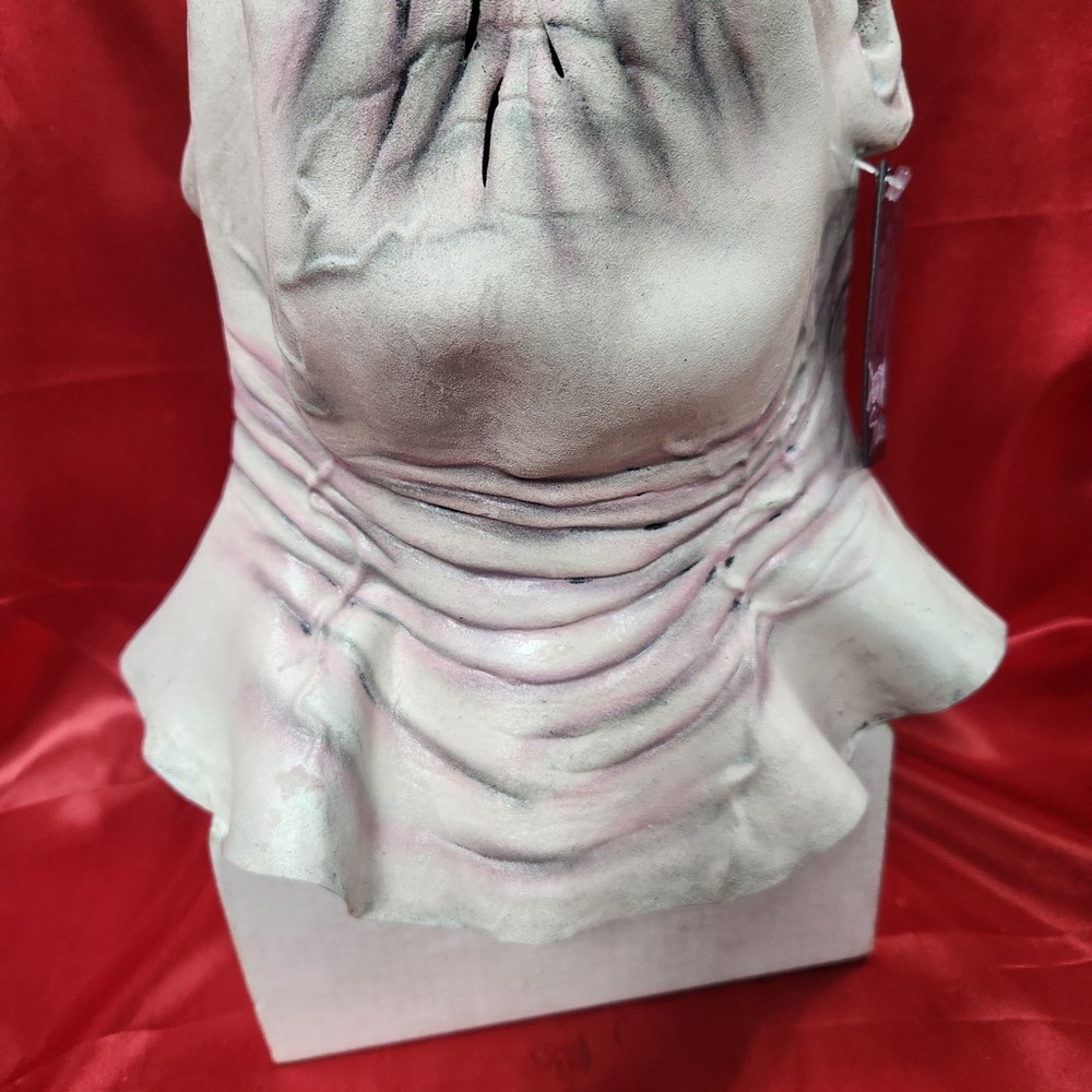 Death Studios Collection Upside Down - Trick or Treat Studios