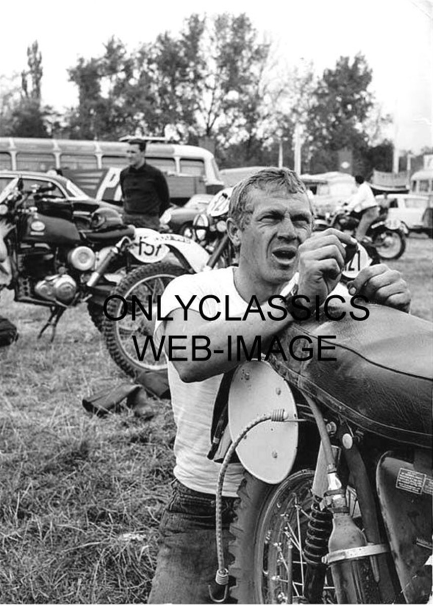 STEVE MCQUEEN WORKING ON HIS MOTORCYCLE 5X7 PHOTO DIRT BIKE MOTOCROSS RACING