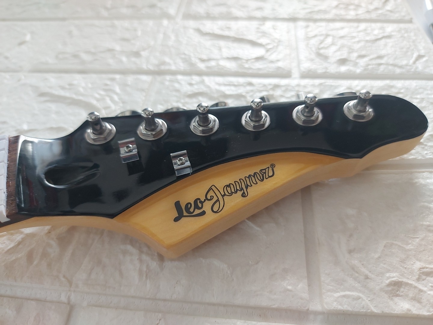 Right Handed S Type Strat 25.5" Scale Electric Guitar Neck with Tuners!