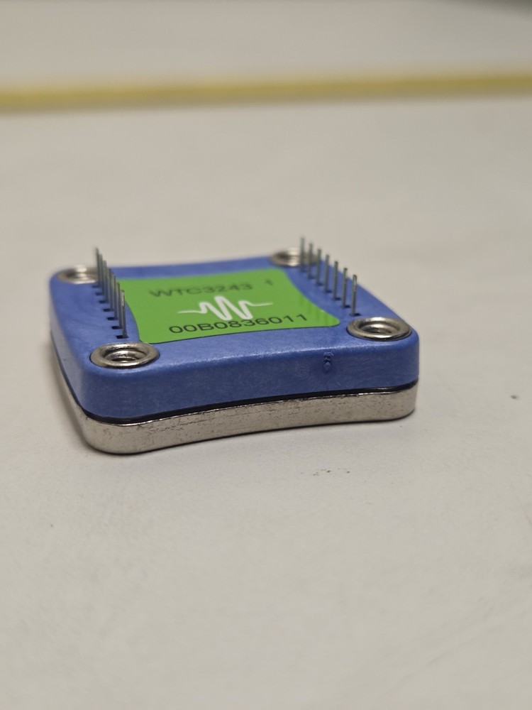 Wavelength Electronics WTC3243 Temperature Controller 2.2 A (Used)