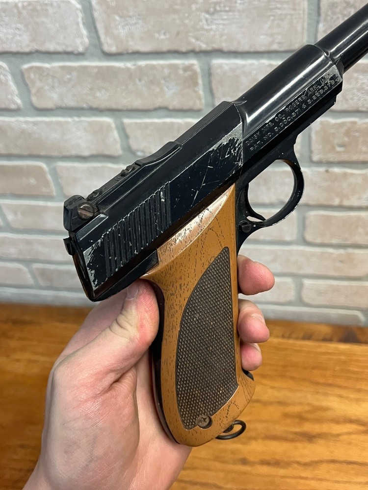 Vintage Daisy C02 200 BB Gun - Untested