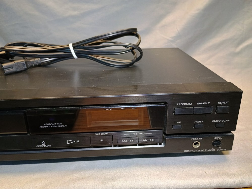 Sony cdp-19 1990 vintage cd compact disk player
