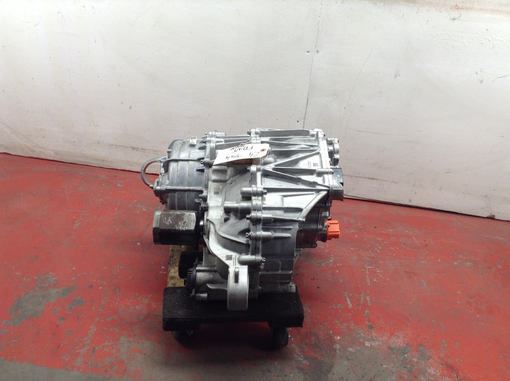 20-24 TESLA MODEL Y PERFORMANCE FRONT DRIVE UNIT ENGINE MOTOR OEM