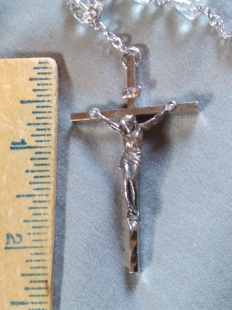 Vintage Faceted Glass Bead Crucifix Rosary.
