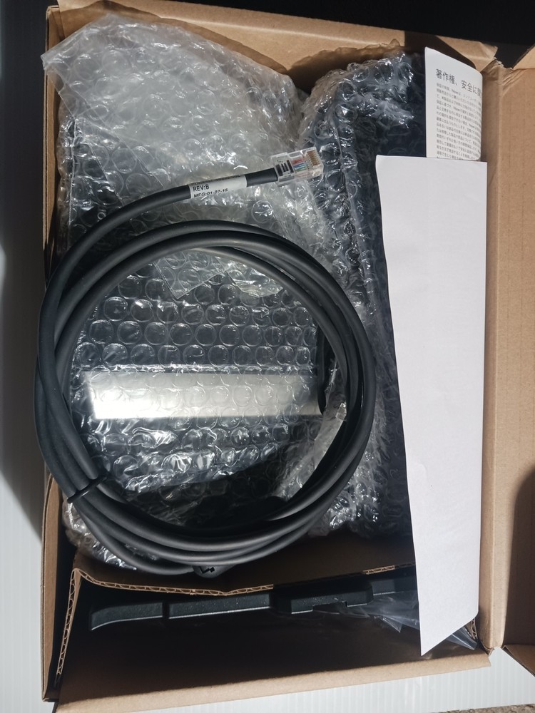 Polycom VVX 600 Gigabit IP Touchscreen Display Phone with Handset