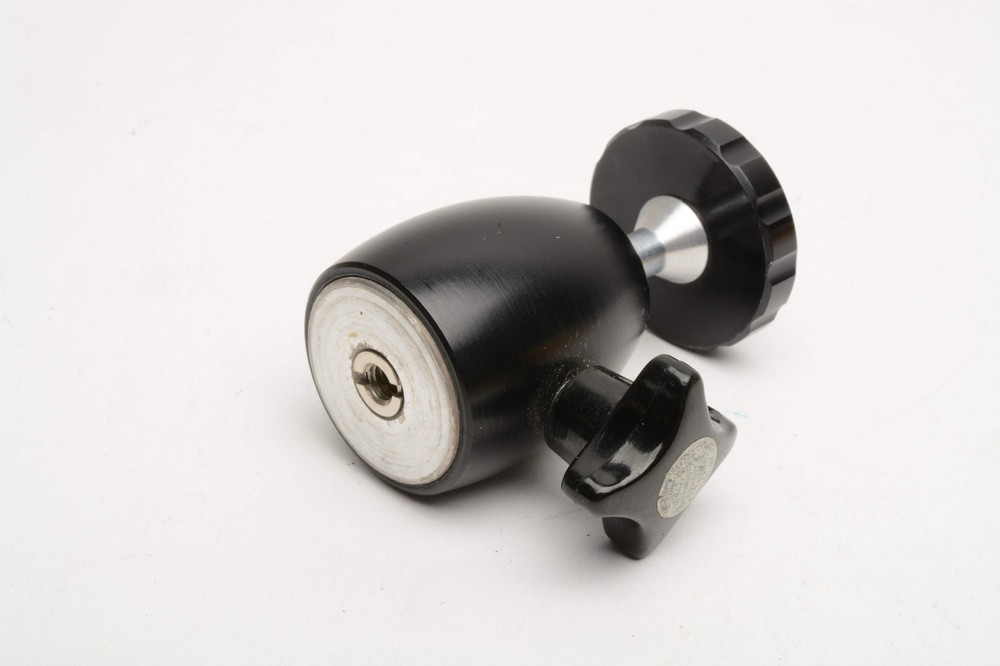 Stroboframe 320-010 Ball Head, Nice & Clean, 3" Tall, ~1.25" Base