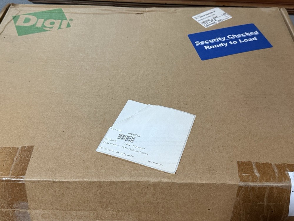 Digi CM 32 Connectware 32-Port Terminal Server Console –Tested And Powered On