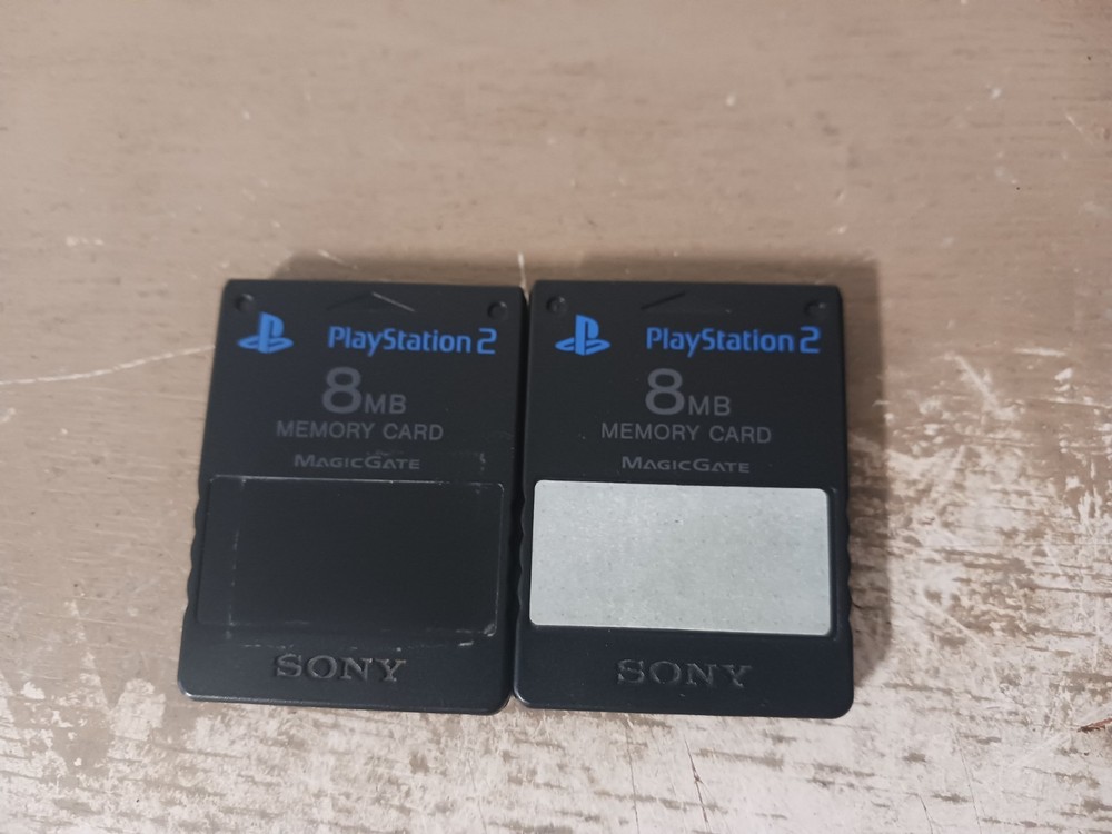 2 Ps2 Oem Memory Cards. 8mb.