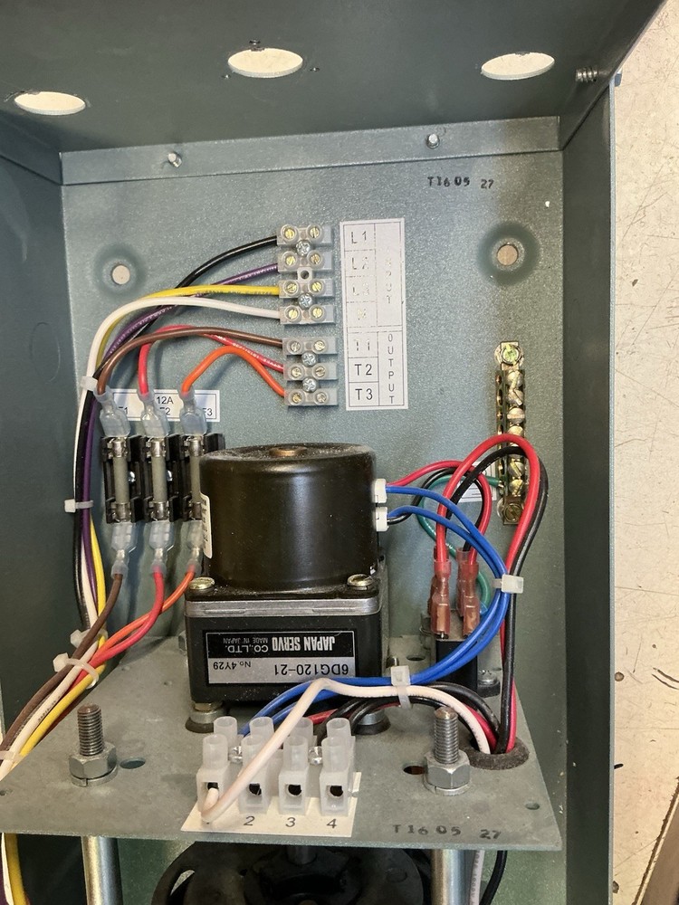 Superior Electric Powerstat Variable Transformer Type 116C-1284 & Enclosure