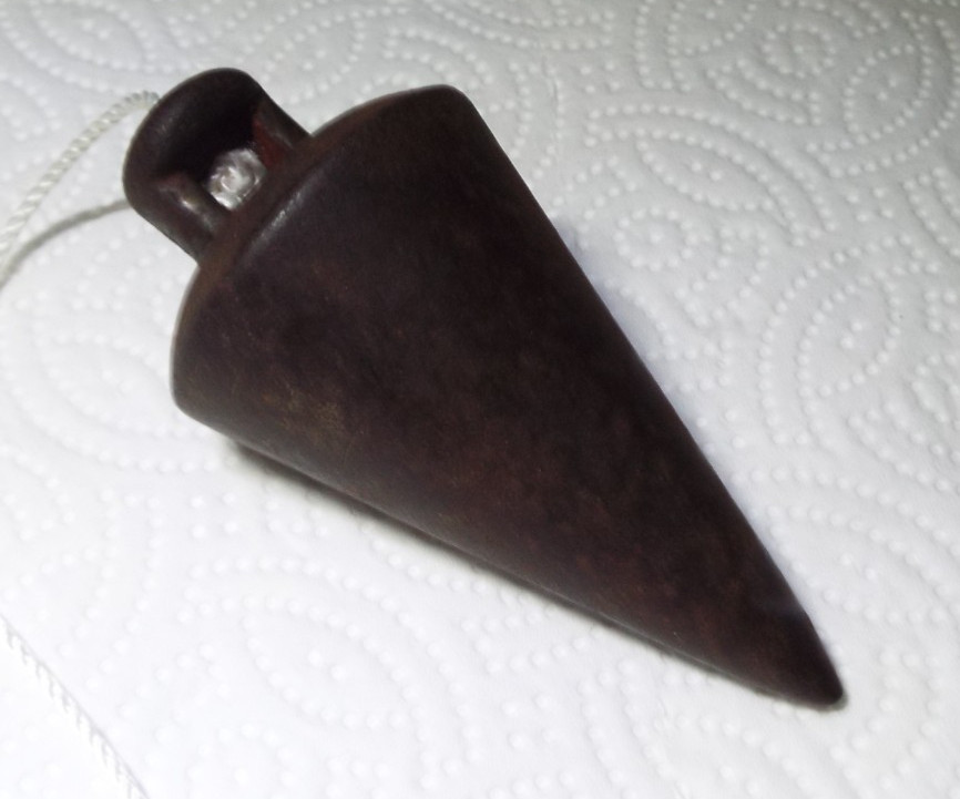 UNMARKED ANTIQUE PLUMB BOB WITH NEW LINE READ!!!