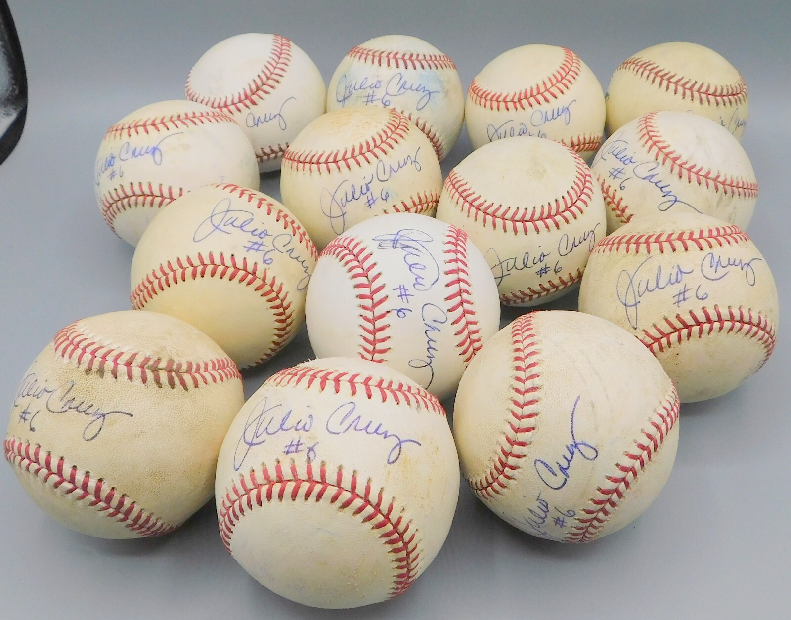 JULIO CRUZ Autographed Signed  Baseball ~ Seattle Mariners