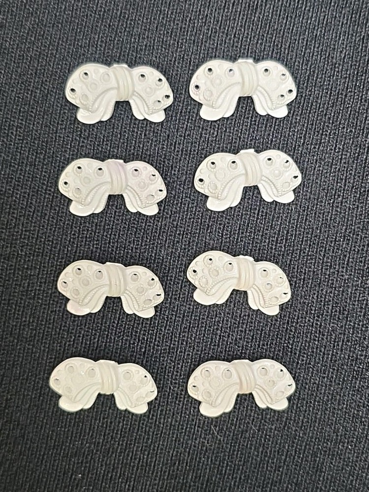 8 Vintage White Bow Buttons