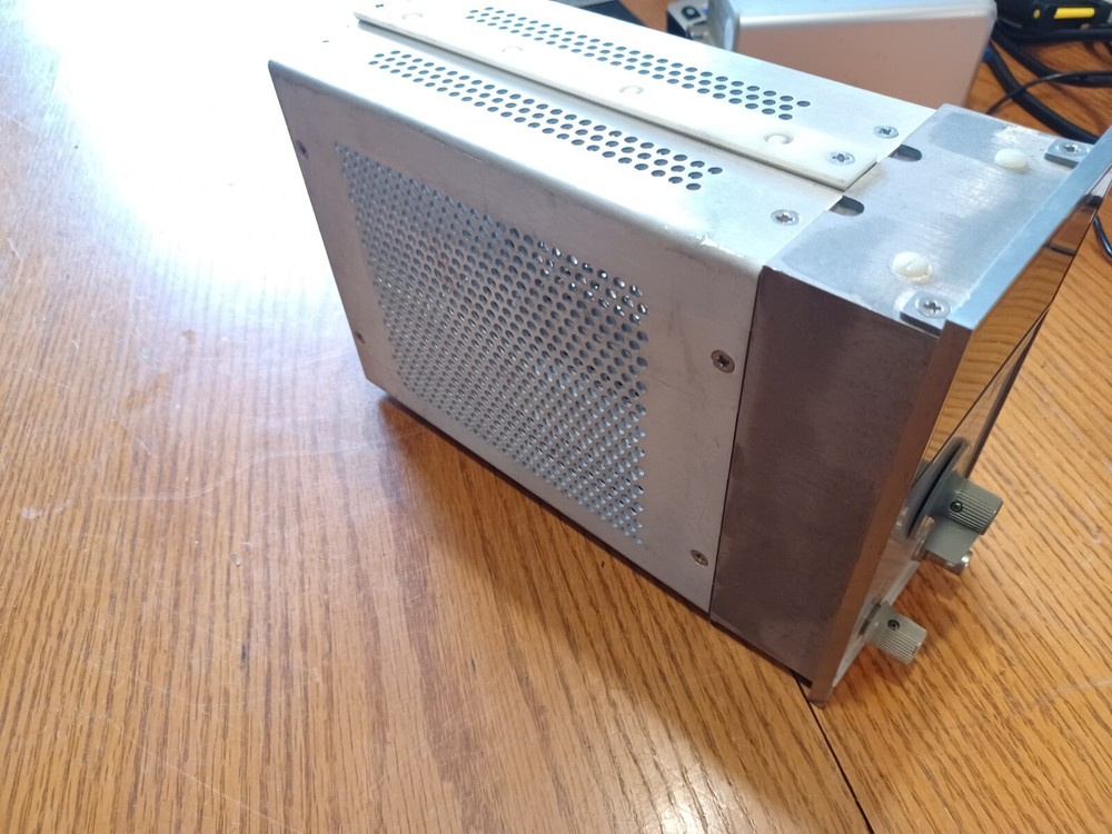 Hewlett Packard HP 86631B Auxiliary Section Plug-In Module System