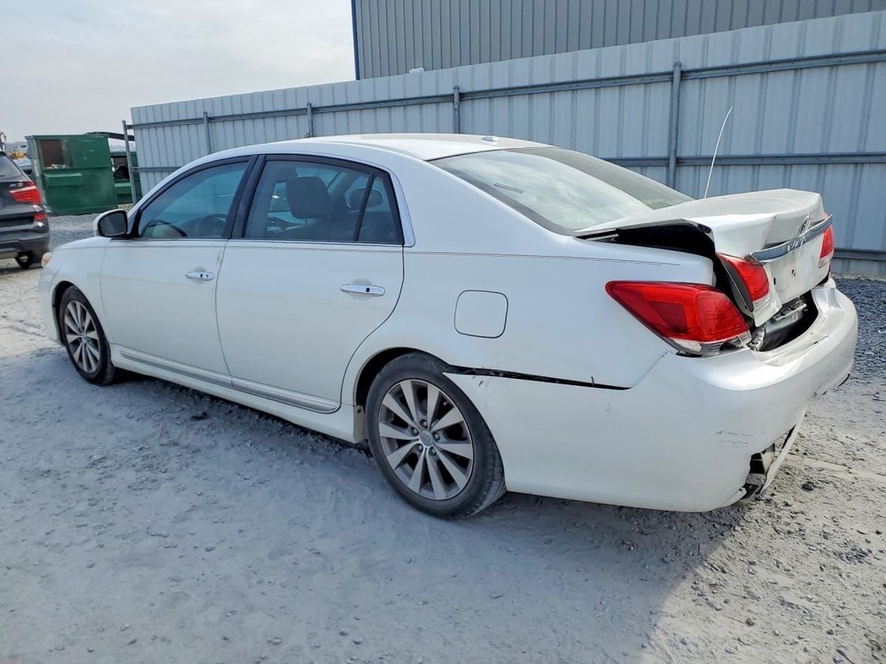 AVALON 2011 Glove Box 5021925