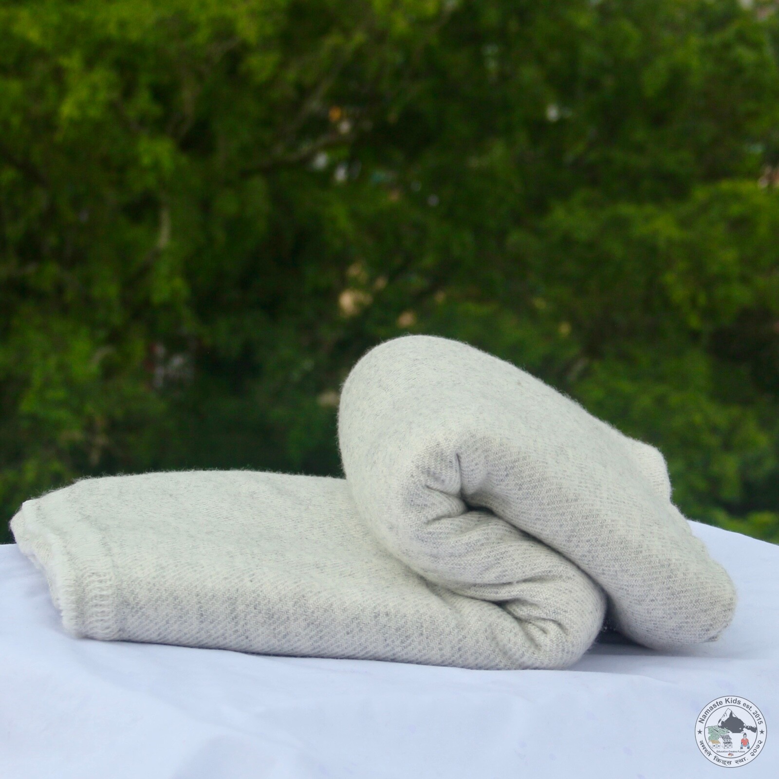 Cashmere Blanket "Ama" (अमा), Handcrafted from Nepal, Bedspread, Cuddle Blanket