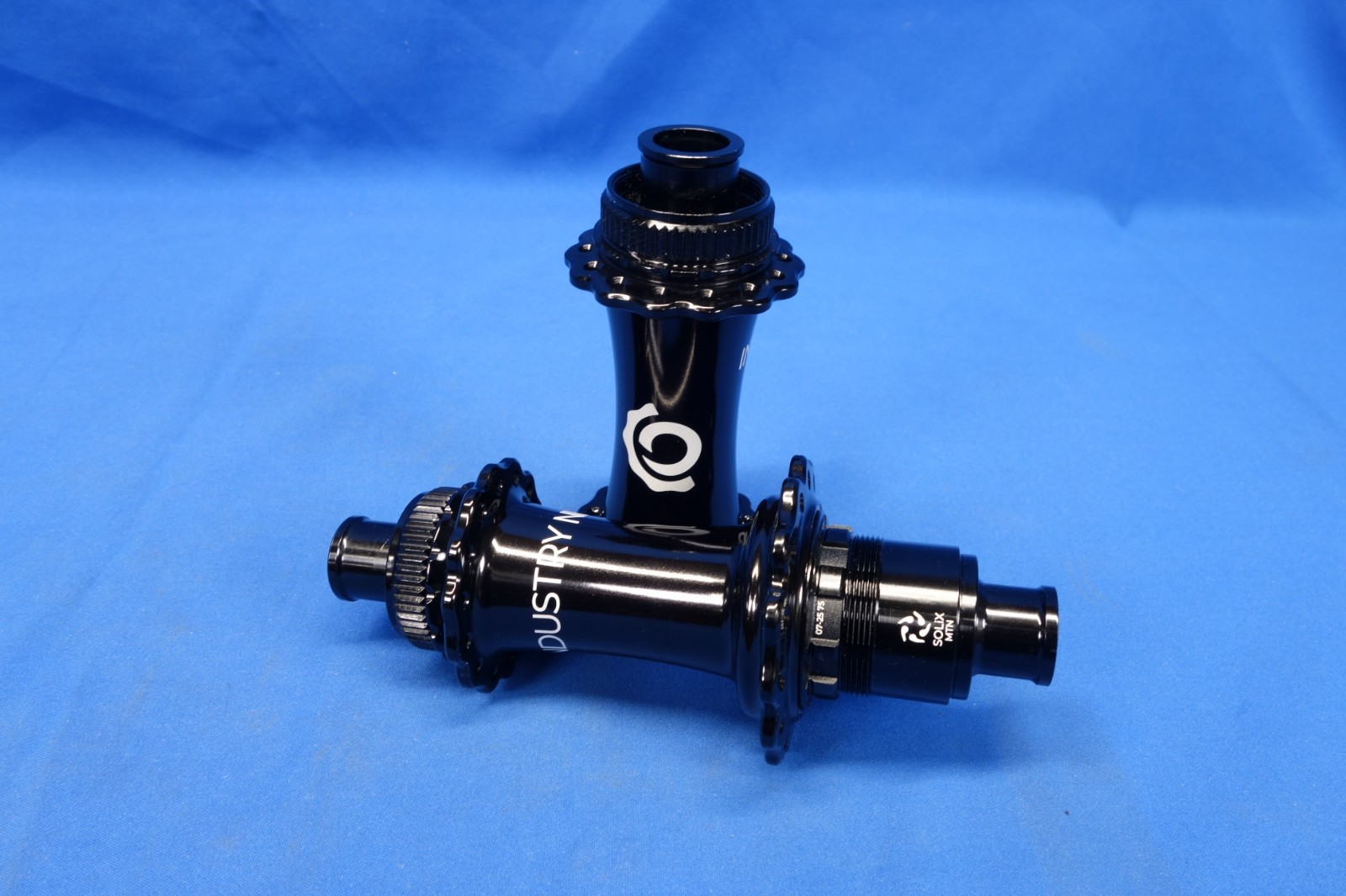 New Industry Nine Solix MTN Boost Disc Hub Set Center Lock 28H *Freehub Options*