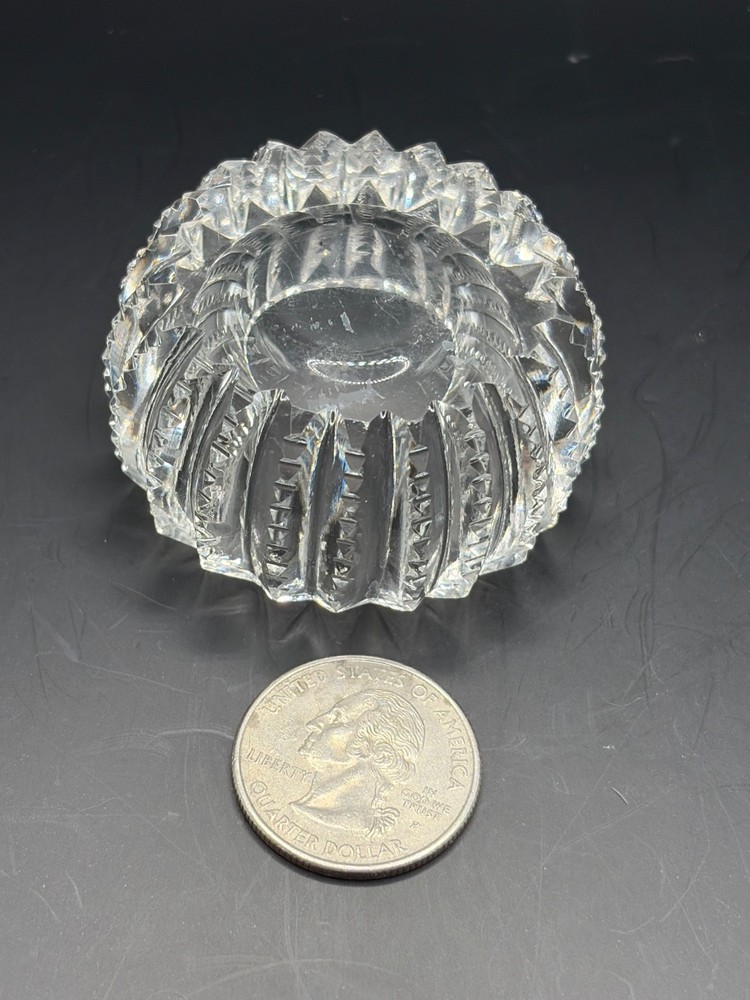 Round Clear Glass Open Salt Cellar w/Vertical Line Pattern