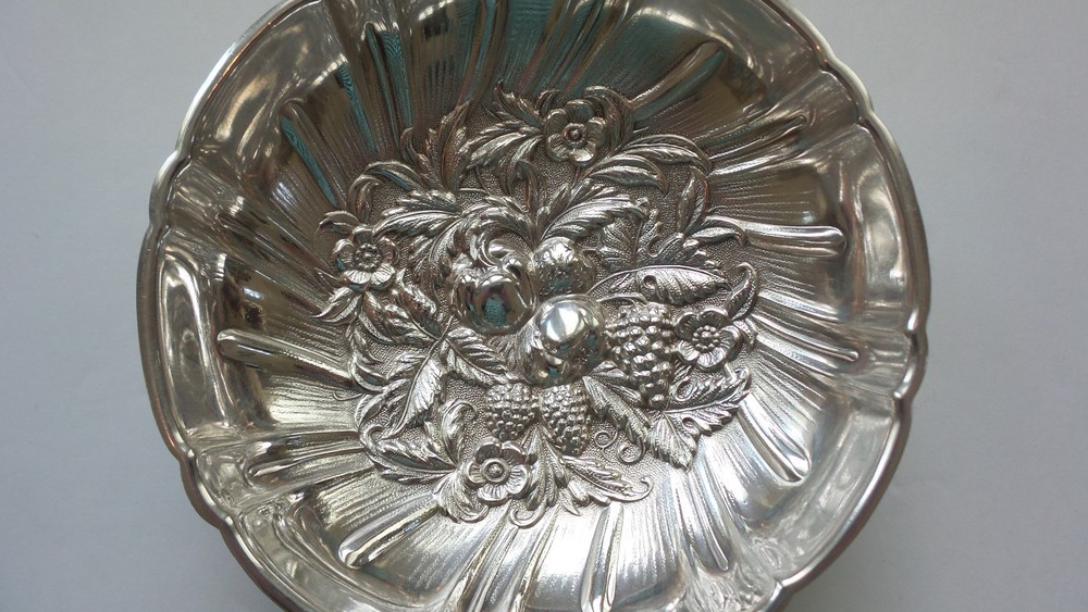 Kirk REPOUSSE Sterling Silver 4.75" Footed Candy Bowl #430