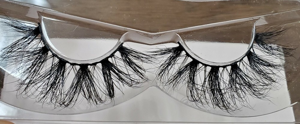 Luxury Mink Lashes ( LIT) Lash Plug™️