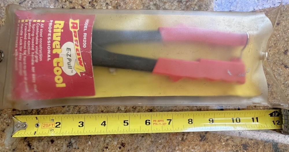 Arrow Model RH200 Pop Rivet Tool, very lightly used
