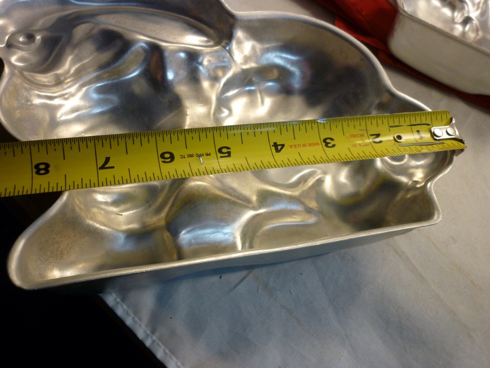 EASTER RABBIT Cake Jell-O Mold Pan ALUMINUM