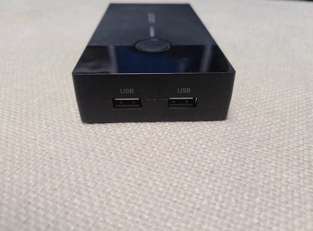 UGREEN 30357 2 Port USB KVM Switch Box with One USB Cable. Tested Working Clean