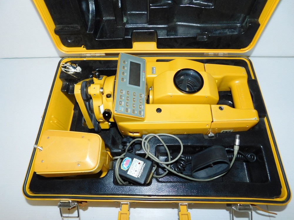 TOPCON GTS-4B TOTAL STATION (CTE31)