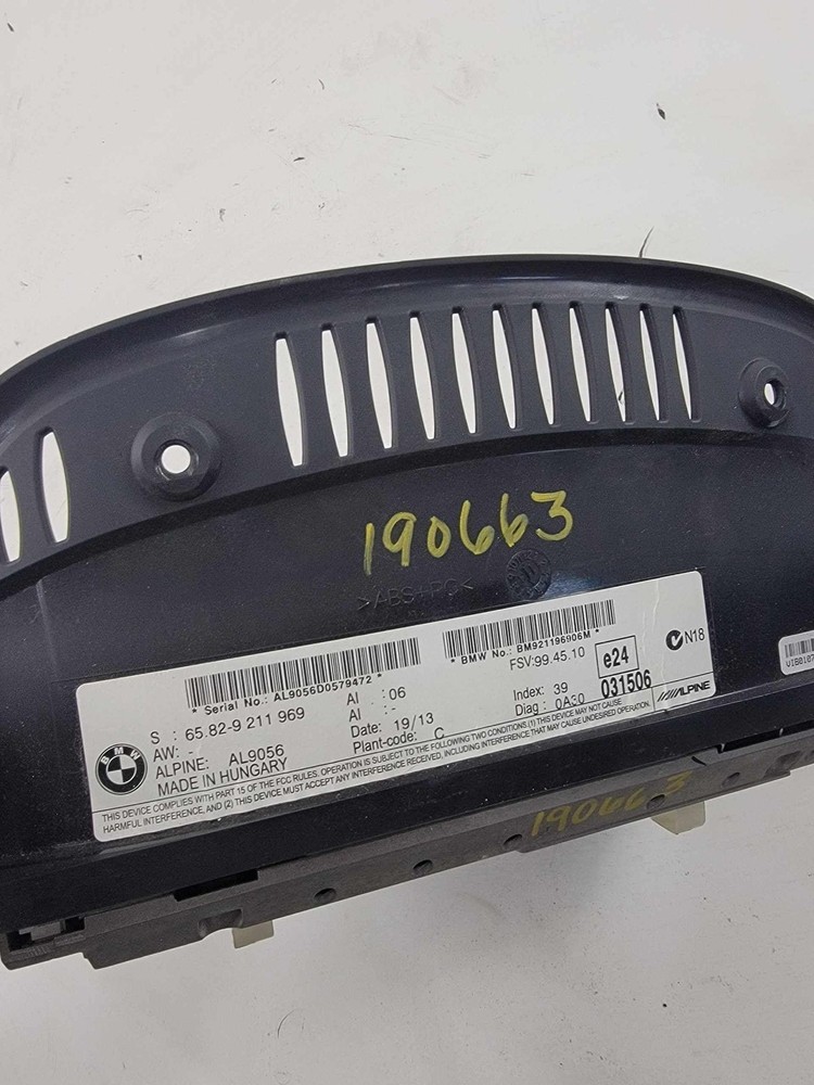 08-13 BMW E90 E92 E93 M3 OEM On Board Navigation Radio Info Screen Display
