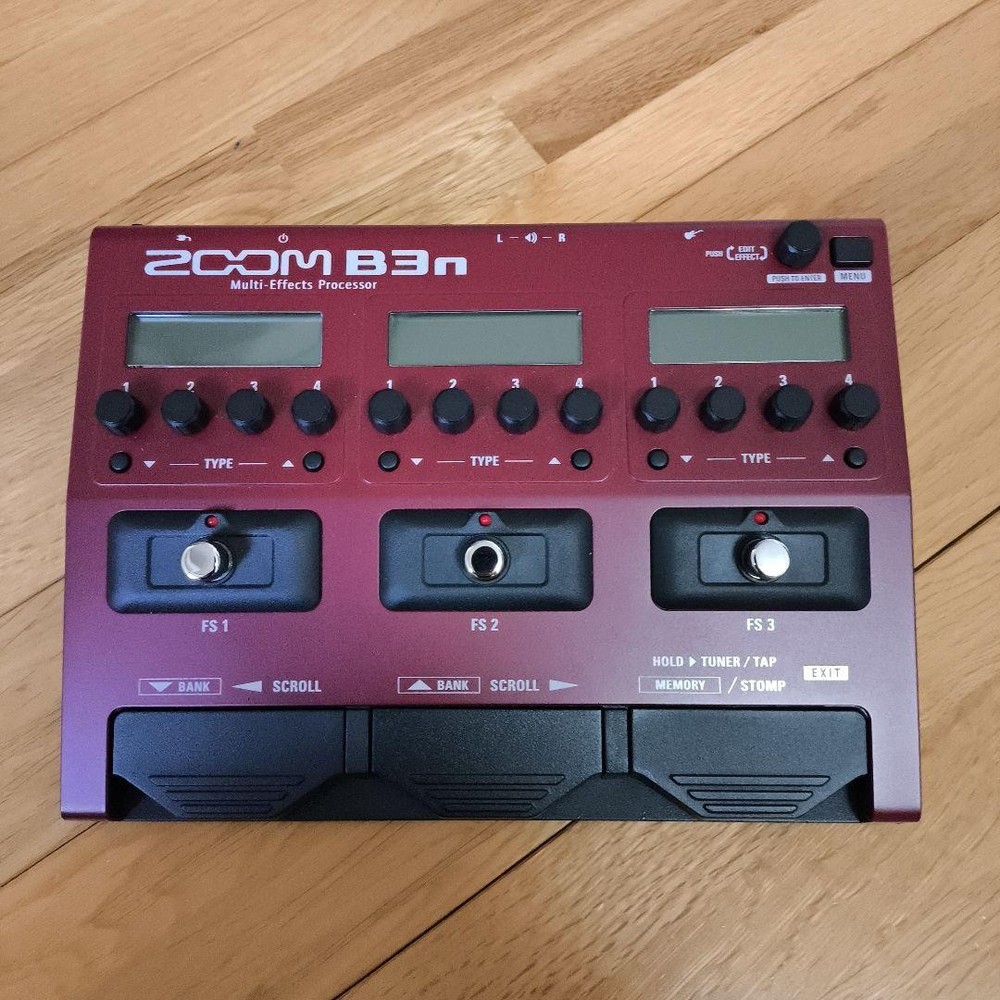 ZOOM B3n multi-effects processor