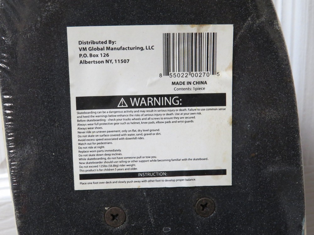 KISS 17 INCH MINI SKATEBOARD OFFICIAL SEALED 2011