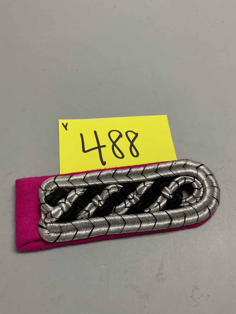 WWII German Sd Single Shoulder Board- y488