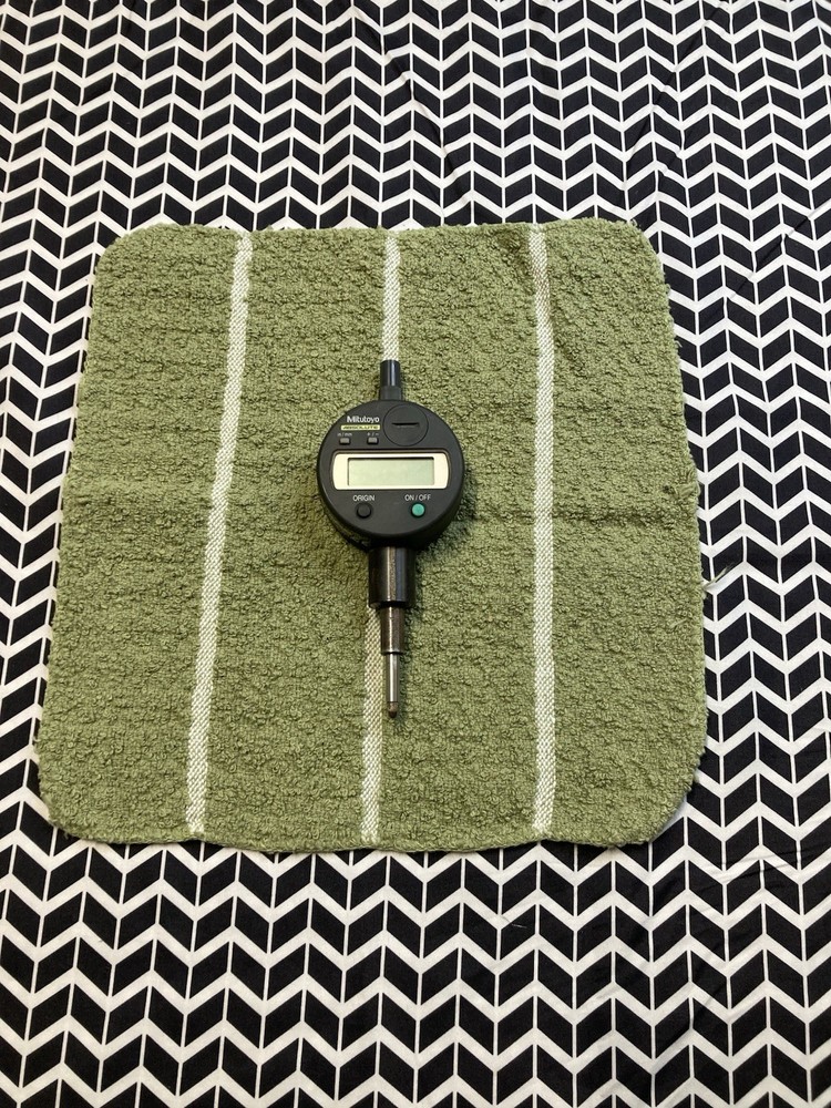 MITUTOYO 543-683B, Model ID-S1012EB Digital indicator Absolute