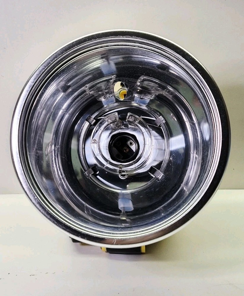 Paul C. Buff B400 AlienBees Yellow Studio Light Bundle - Light/Case/Reflector