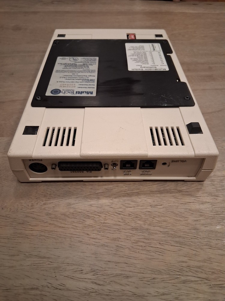 MultiTech Systems Multi Modem 224E 2400/1200/300 - No PSU & Untested