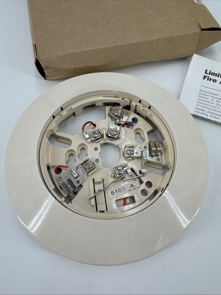 Smoke Detector Base, 6", 4 Wire W/Relay, 24 Volt. System Sensor Model #B112LP