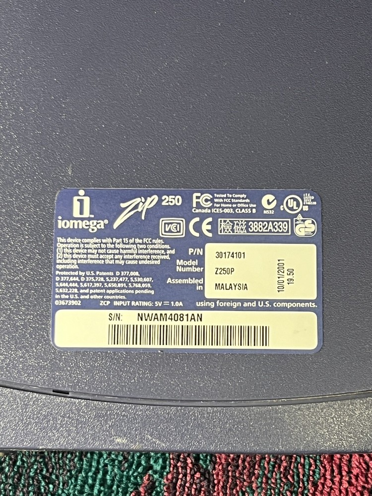 iomega Zip 250 External Drive Z250P Untested