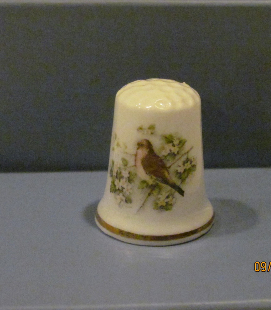 Vintage Bone China England Bird Thimble