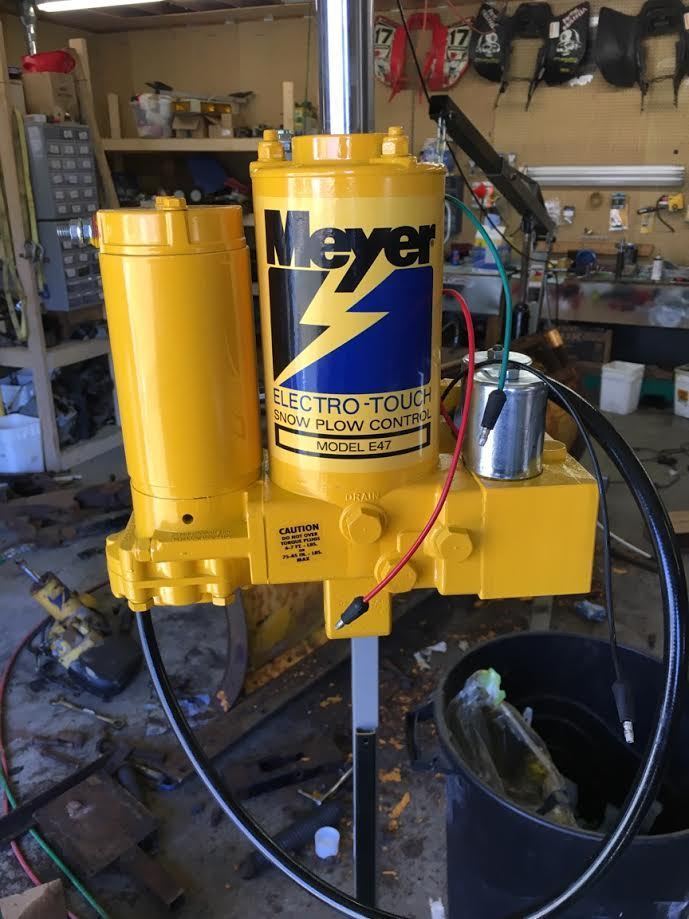 MEYER SNOW PLOW E46 E47 E-47 HYDRAULIC PLOW PUMP - SAND BLASTED COMPLETE REBUILD
