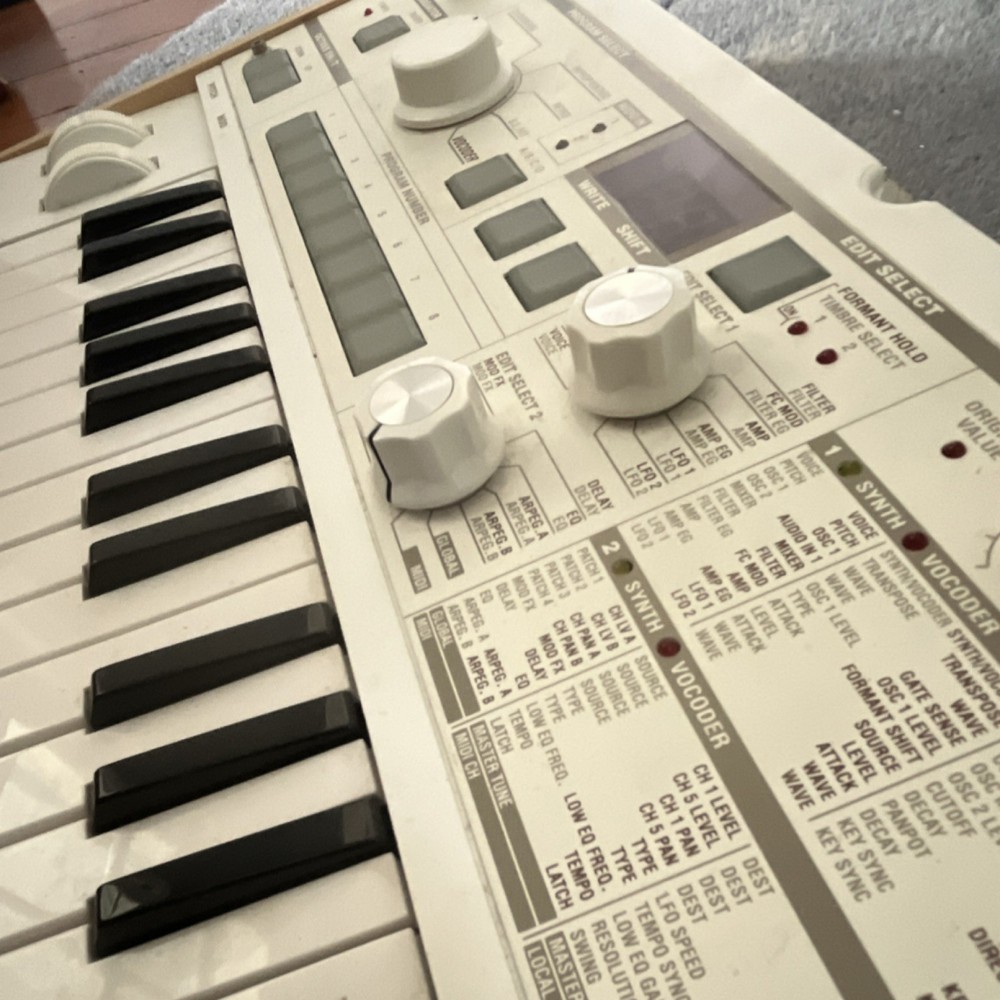 Korg microKORG S Synth + Vocoder