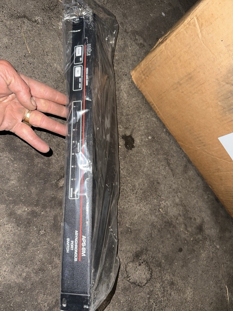 WTI CONSOLE PORT SWITCH APS-8M