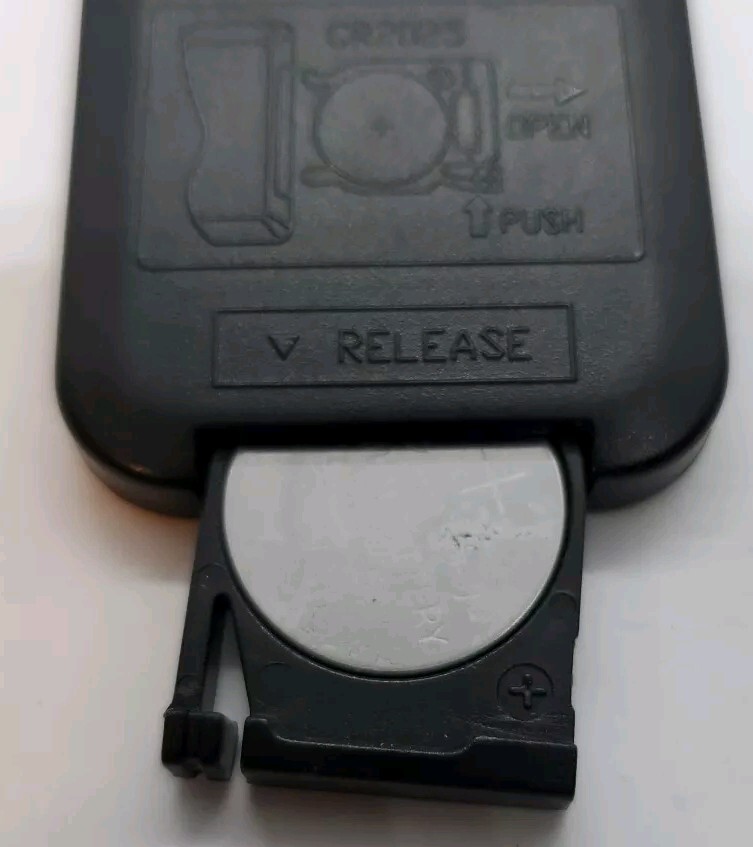 Original Dual XML8100 Remote Control