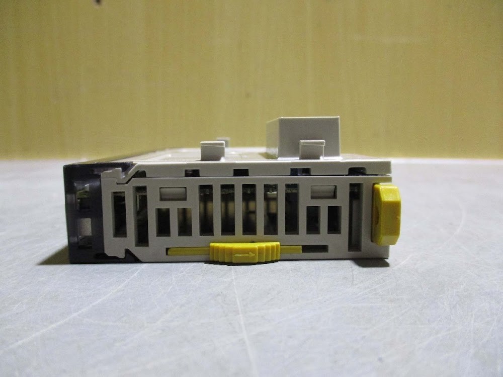 OMRON CJ1W-OD231 Output Unit PLC Module USED #2