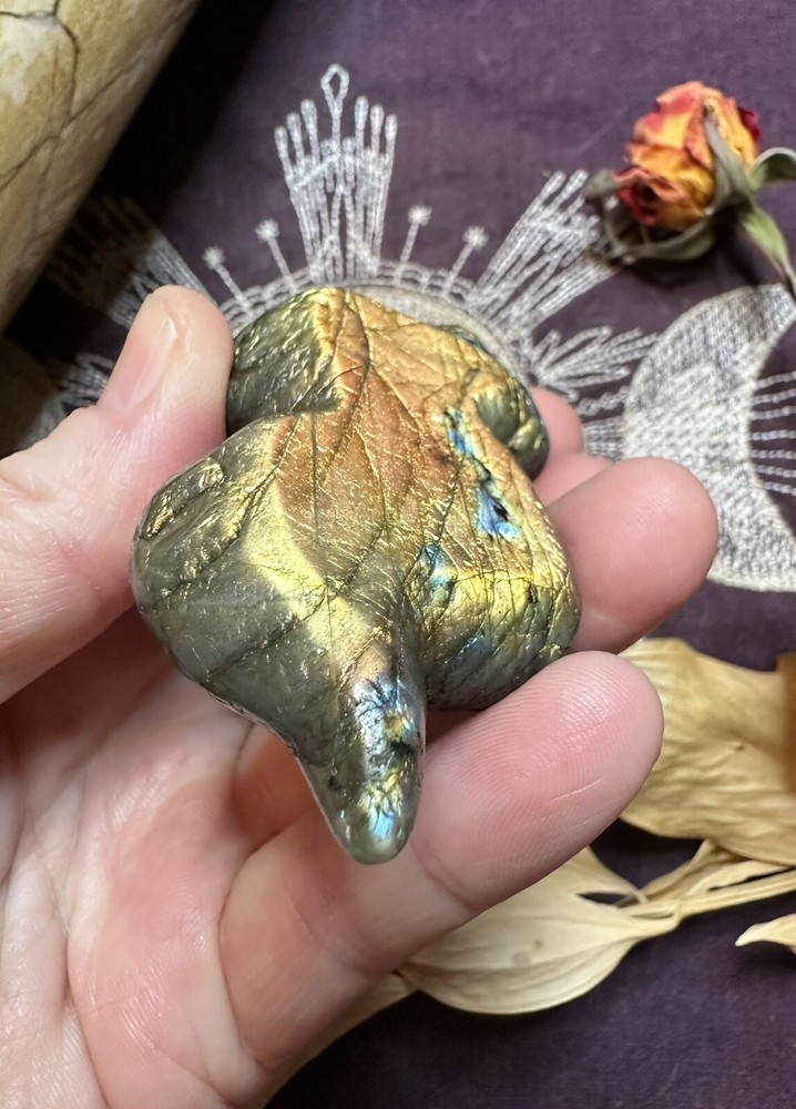 Labradorite Snake Carving, Natural Crystal