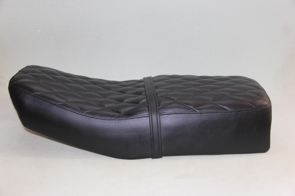 1980-1982 Kawasaki KZ750E KZ750 E E1 E2 E3 classic motorcycle seat CODE : Z5396