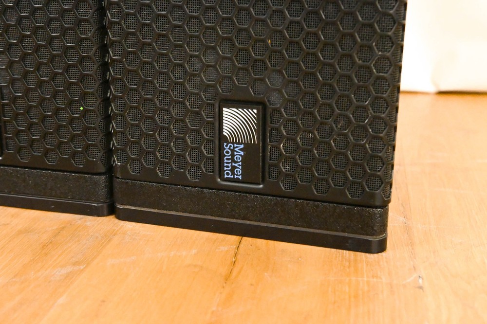 Meyer Sound M1D Ultra-Compact Curvilinear Array Loudspeaker (PAIR) CG01ZPA