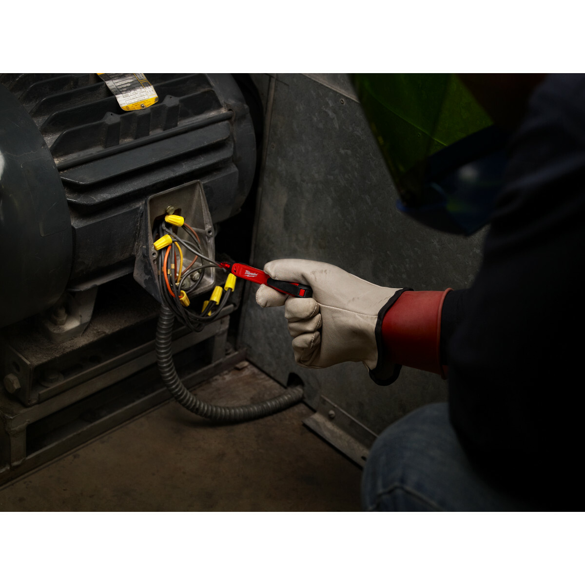 Milwaukee 2203-20 50-1000 & 10-49 Dual Range Voltage Detector with LED Light